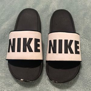 Mens Nike athletic slides